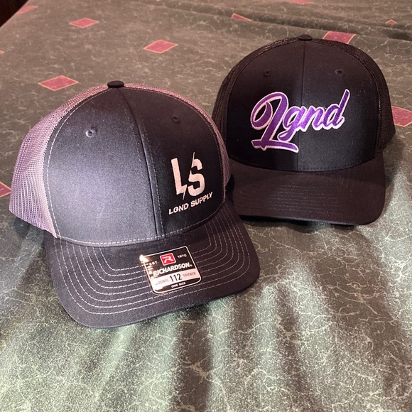 Snapbacks - Picture 1 of 5